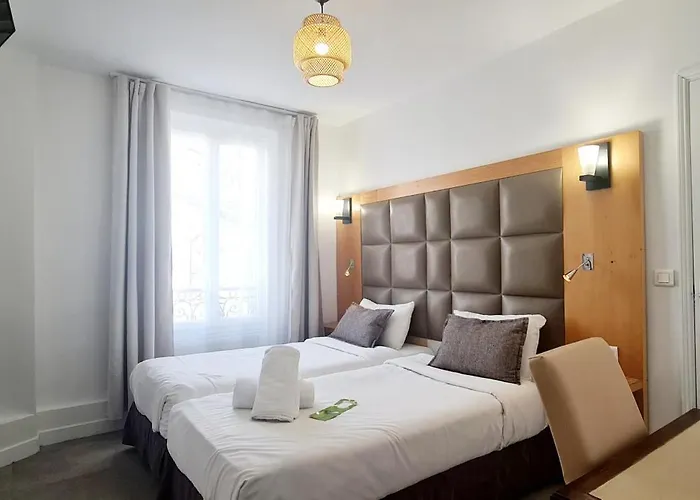 Hotel De France 18 Parigi